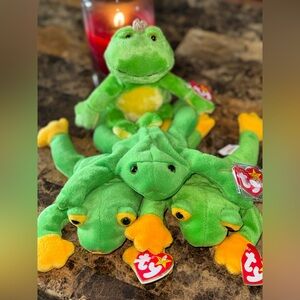 🐸 Beanie Baby Frog Lot • Legs 1993 • Smoochy 1997 (x2) • Charm 2005 • 4-Pc Set
